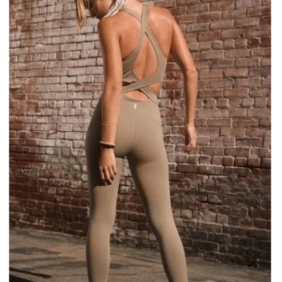 New! Free Movement x Free People Back It Up Jumpsuit Sage 45454 - Picture 4 of 14